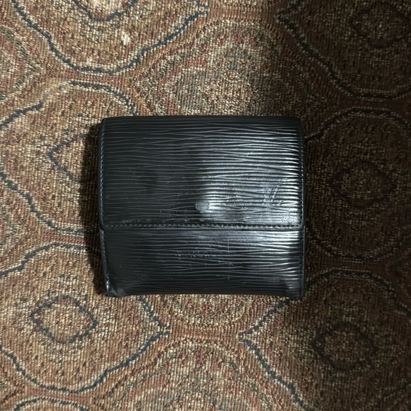 Men’s louis vuttion black epi wallet like new condition. - Picture 4 of 12